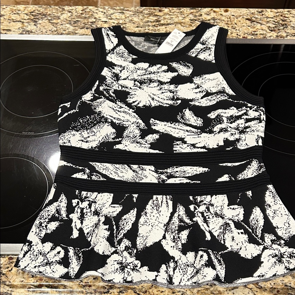 White House Black Market Floral Tank Top